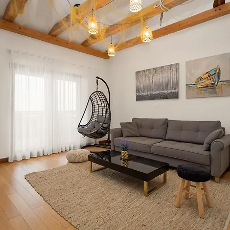 Cesare With Shared Pool Apartman *