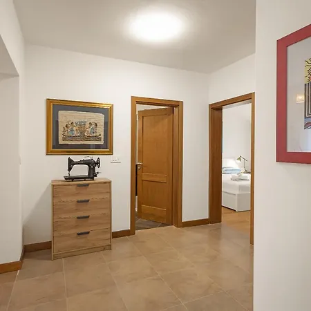 Apartman Cesare With Shared Pool *