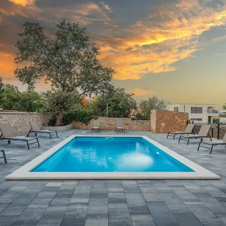 Cesare With Shared Pool