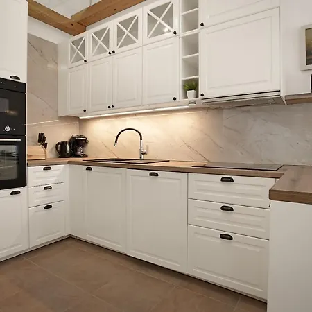Apartman Cesare With Shared Pool *