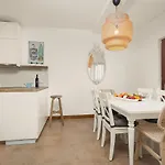 Apartamento Cesare With Shared Pool Ližnjan