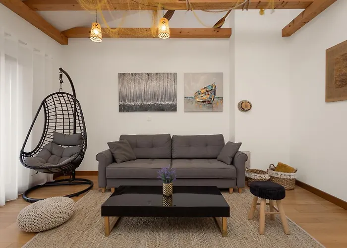 Cesare With Shared Pool * Ližnjan